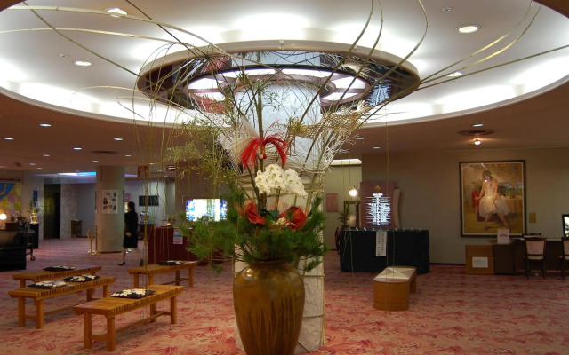 Royal Hotel YAMANAKA ONSEN KAJIKASO