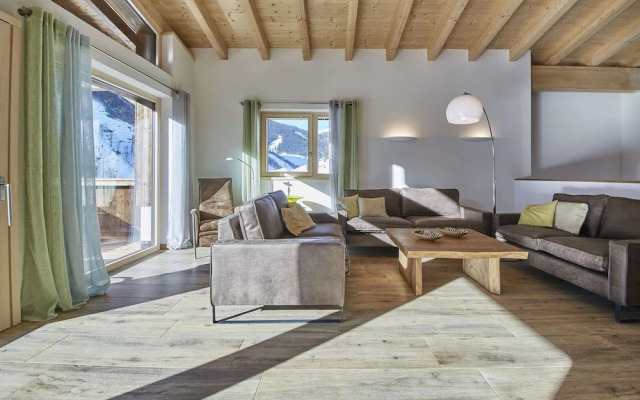 Modern Chalet With Sauna
