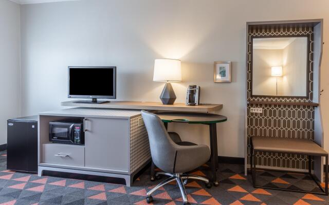 Holiday Inn Philadelphia South - Swedesboro by IHG