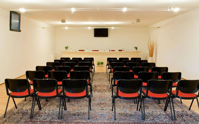 La Reggia Sporting Center