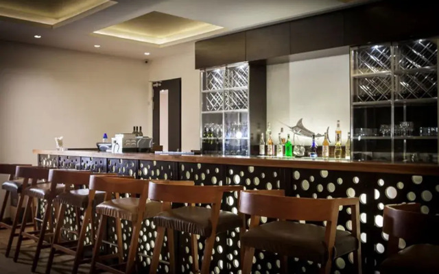 Reefs Edge Hotel