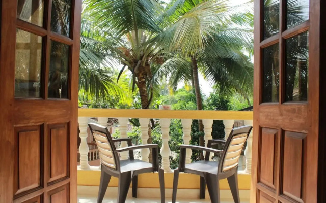 OYO 9358 Home Designer 1BHK Candolim