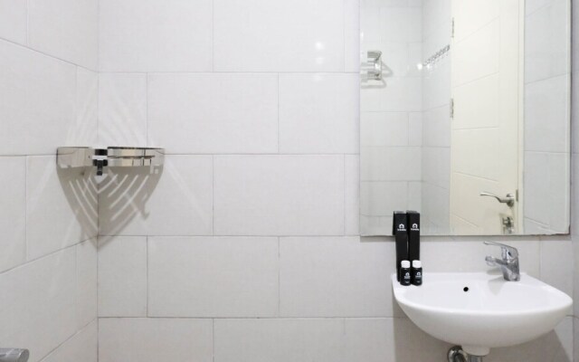 Cozy Living Studio Connected To Mall At Supermall Mansion Apartment