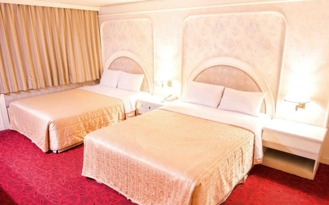Mou Hotel Luchuan