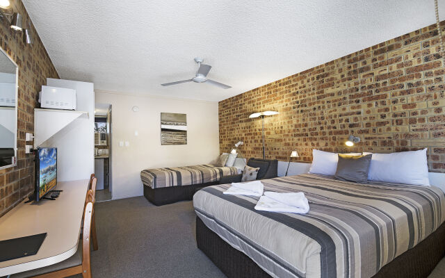 Golden Beach Motor Inn