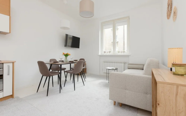 Centre Apartment Sniadeckich by Renters