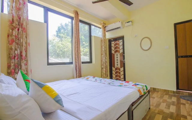 OYO 18897 Home Elegant 3BHK Villa Parra