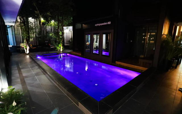 BED Phrasingh Hotel - Adults Only