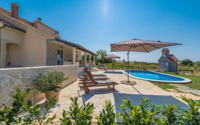Villa Natur with a heated pool