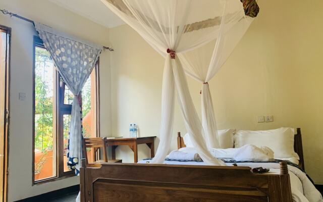 Babylon Lodge