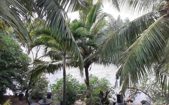 Tinara River Inn, Weligama