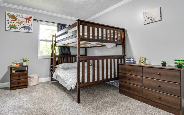 Indianapolis Vacation Rental ~ 8 Mi to Downtown!