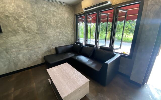 RoomQuest Chonburi Laem Chabang