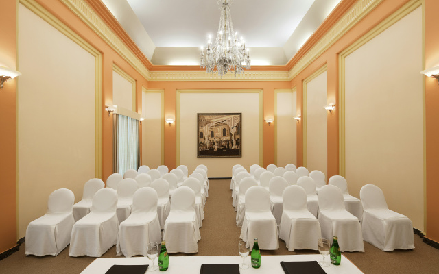 Ramgarh Lodge, Jaipur - IHCL SeleQtions
