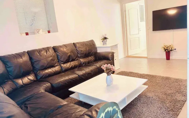Lovely 3-bed Flat In Stockholm
