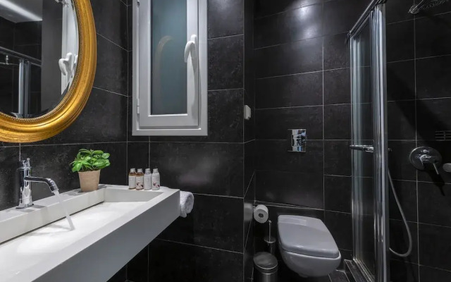 Elegant apartment in Kolonaki