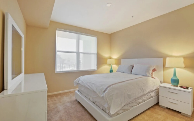 Global Luxury Suites Redwood City