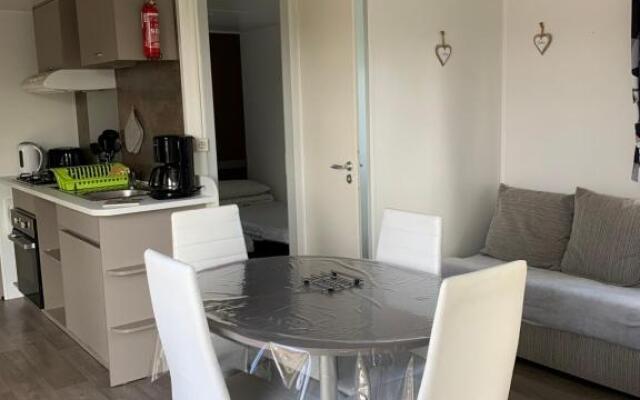 Mobil Home 257 M et Mme COLAS