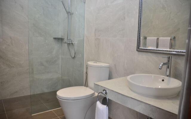 Radiance Hill View 10BR Villa with a Private heated swimming Pool
