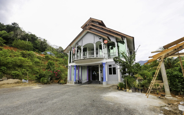 OYO 89933 Nun Hotel