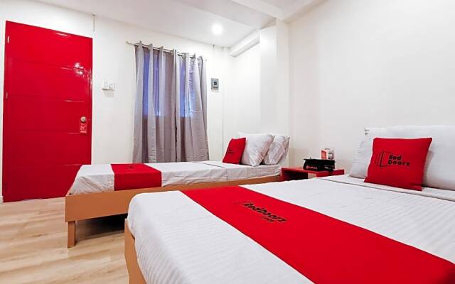 RedDoorz near Marfori Heights