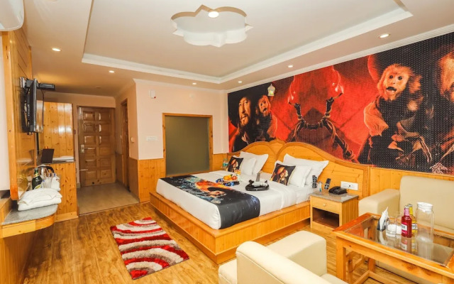 Hotel Smugglers