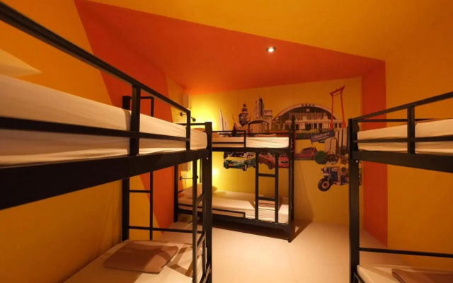 Everyday Bangkok Hostel