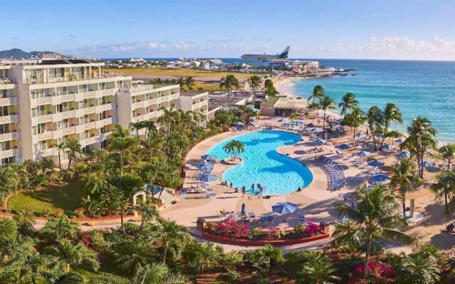 Royal Islander Resort La Plage