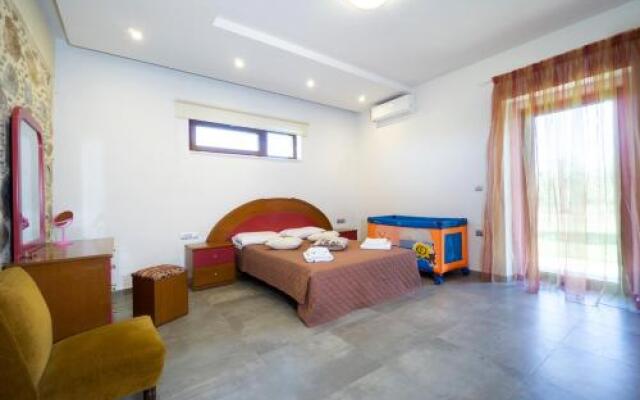 Iridanos Villa