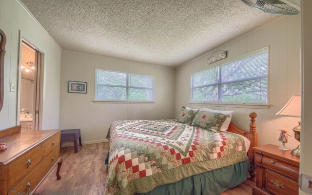Red Barn Rr9122rb 5 Bedroom Home by RedAwning