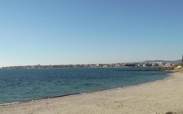 Akrotiria Beach Apart Complex