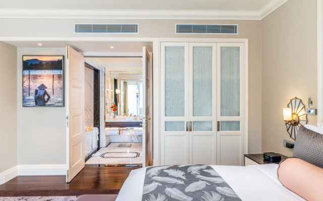 Caravelle Saigon Hotel