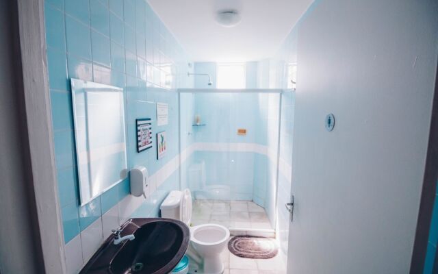 Reef Hostel & Pousada