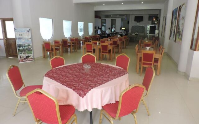 Tilko Jaffna City Hotel