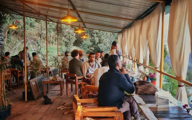 EDM Hostel