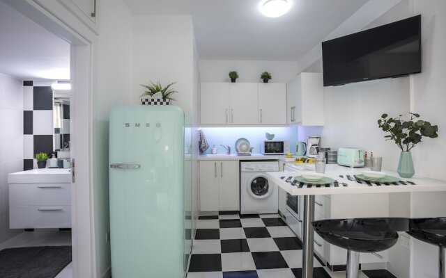 Castle Holiday Apartments