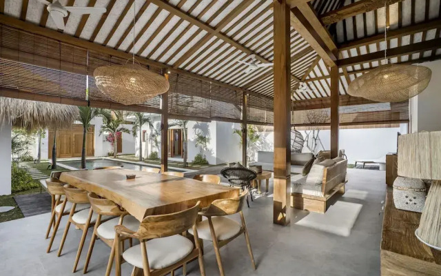 Villa Parasol by Alfred in Bali
