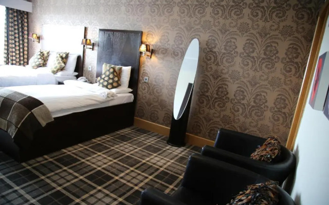 Inn On The Prom Hotel