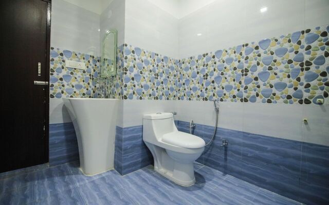 OYO 25103 Indra Sukh Palace