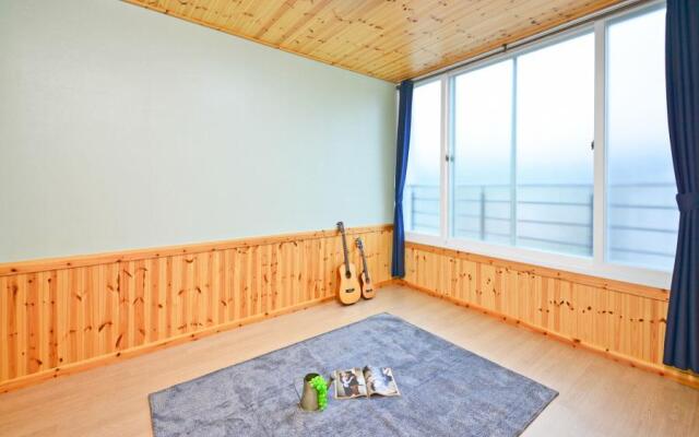 Samcheok Janghohang Ilmare Pension