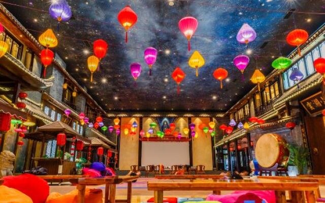 Yunlan Bay Shuanglian Hot Spring Resort