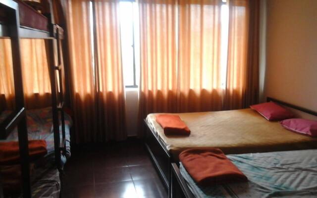 Globe Trotting Holidays Inn