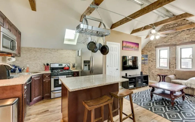 Bright & Lofty Bucktown 1BR by AllSet Turnover