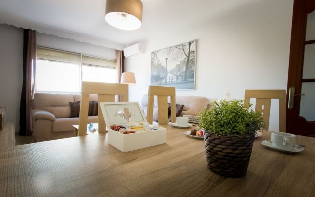 Holidays2Malaga Terrace Center Apartments