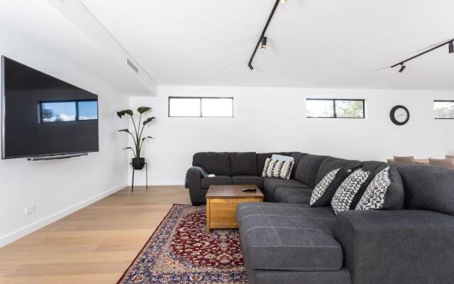 Bluff Street Home by the BnB Collection