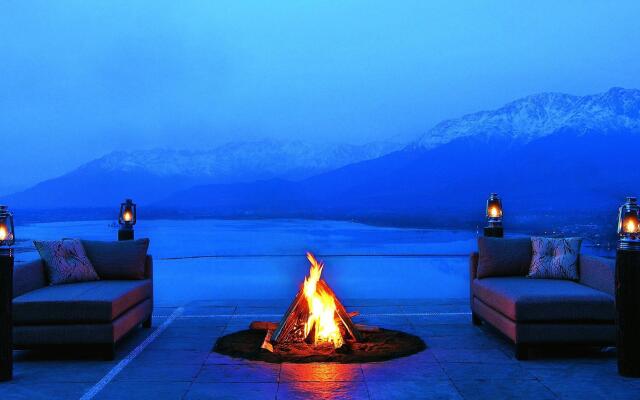Taj Dal View Srinagar