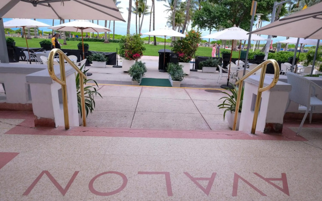 Avalon Hotel