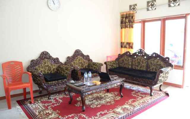 Guest House Zaky Bukittinggi (ZK2)