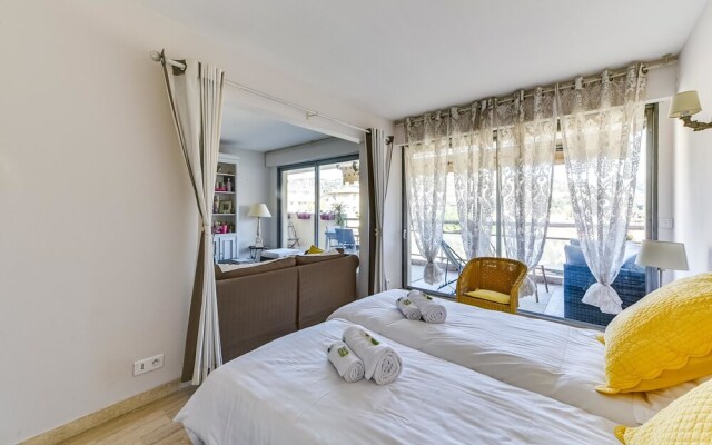 Les Elfes Apartment 2