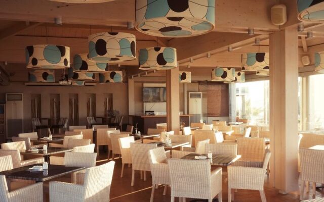 Acharavi Beach Hotel